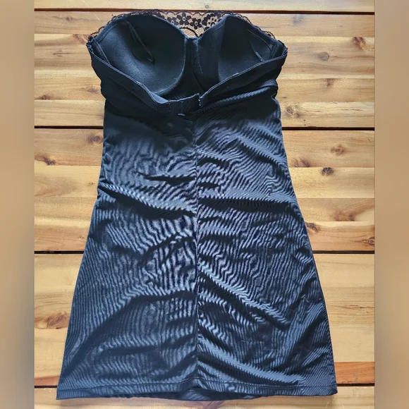 F.I.T. Figure Improving Technology Black w/ Lace PushUp Padded Bra Shapewear - Picture 2 of 8